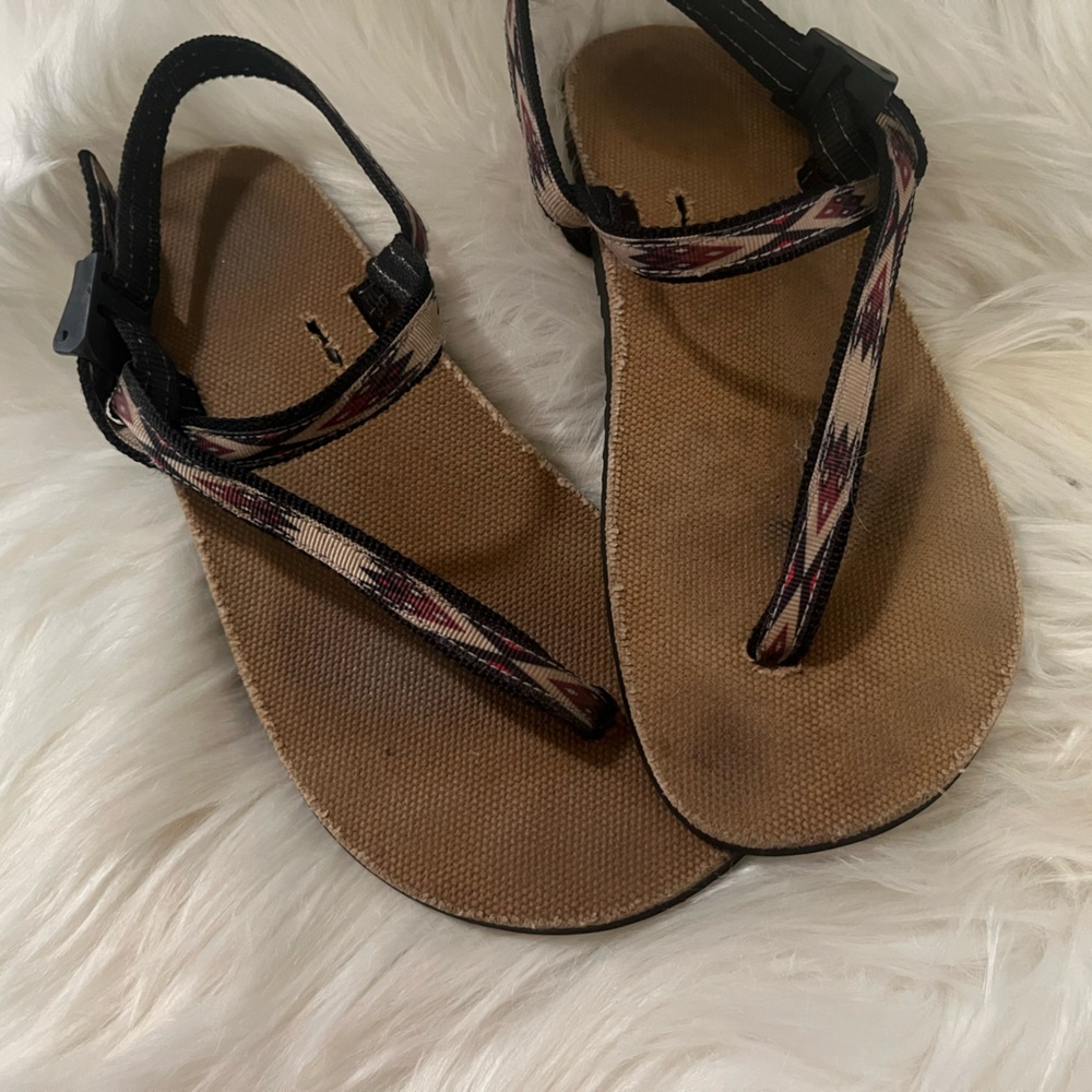 Earthrunners Chronos tribal sandals